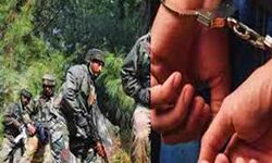 पुलवामा में संदिग्ध आतंकवादी गिरफ्तार पुलवामा में संदिग्ध आतंकवादी गिरफ्तार