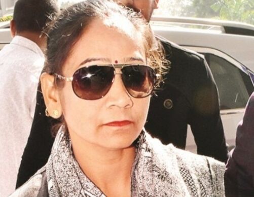 BSP विधायक दे रही दसवीं की परीक्षा BSP विधायक दे रही दसवीं की परीक्षा