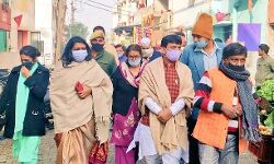 मंत्री और DM ने औचक निरीक्षण कर सुनी समस्याएं- कराया निदान