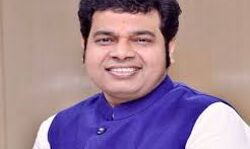 बिजली मंत्री ने किया तीन परियोजनाओं को लोकार्पण बिजली मंत्री ने किया तीन परियोजनाओं को लोकार्पण