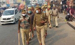 बदमाशों में खौफ पैदा करने को स्योहारा पुलिस ने की गश्त बदमाशों में खौफ पैदा करने को स्योहारा पुलिस ने की गश्त