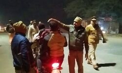 कोतवाल ने गश्त कर चलाया सघन चैकिंग अभियान कोतवाल ने गश्त कर चलाया सघन चैकिंग अभियान