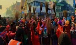 नौकरी जाने के तनाव में महिला को पडा दिल का दौरा, साथियों ने काटा हंगामा नौकरी जाने के तनाव में महिला को पडा दिल का दौरा, साथियों ने काटा हंगामा