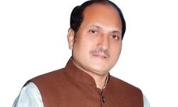 किसानों की आमदनी दोगुनी करने को गन्ना विभाग ने बढ़ाये कदम किसानों की आमदनी दोगुनी करने को गन्ना विभाग ने बढ़ाये कदम