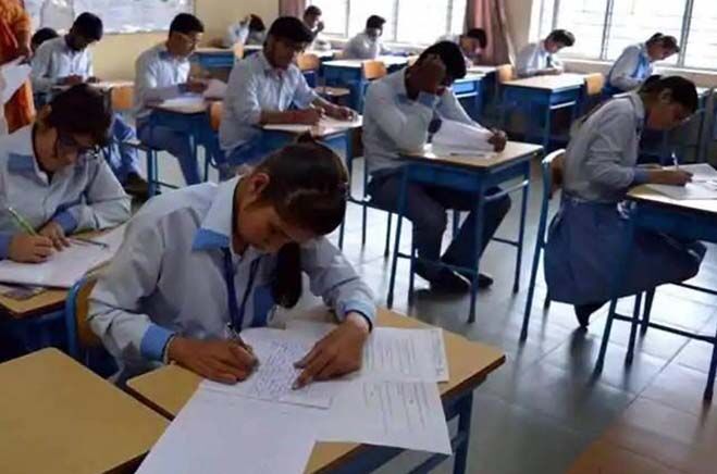 मोदी सरकार ने खोला दलित छात्रों के लिए खजाना, 4 करोड़ एससी छात्रों के खाते में जाएगी स्कॉलरशिप