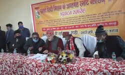 कृषि मंत्री शाही ने किया स्मार्ट क्लाॅसेज परियोजना का उद्घाटन कृषि मंत्री शाही ने किया स्मार्ट क्लाॅसेज परियोजना का उद्घाटन