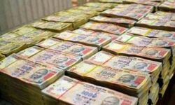 36 लाख के पुराने नोट बरामद, तीन गिरफ्तार