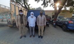 चोरी की स्कार्पियो के साथ आरोपी गिरफ्तार चोरी की स्कार्पियो के साथ आरोपी गिरफ्तार