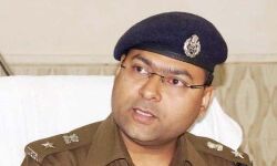 हत्या डकैती की वारदात को दिया अंजाम तो पुलिस ने चखाया पीतल का मजा हत्या डकैती की वारदात को दिया अंजाम तो पुलिस ने चखाया पीतल का मजा