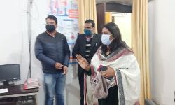 DM ने औचक निरीक्षण कर कोविड-19 कंट्रोल रूम का जाना हाल DM ने औचक निरीक्षण कर कोविड-19 कंट्रोल रूम का जाना हाल