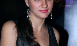 अचानक बिगड़ी बॉलीवुड अभिनेत्री की सेहत अचानक बिगड़ी बॉलीवुड अभिनेत्री की सेहत