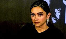 दीपिका पादुकोण के साथ इतना बड़ा हादसा, बॉलीवुड इंडस्ट्री भी हैरान दीपिका पादुकोण के साथ इतना बड़ा हादसा, बॉलीवुड इंडस्ट्री भी हैरान