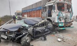 रफ्तार पर कोहरा पडा भारी, आपस में टकरायें दर्जनों वाहन, 3 मरे