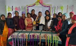 समाज को अच्छा और सच्चा आईना दिखाए शिक्षक- मुकेश समाज को अच्छा और सच्चा आईना दिखाए शिक्षक- मुकेश