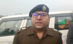 धारदार हथियार से वार कर महिला की हत्या