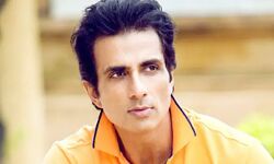 सोनू सूद की मां के नाम पर सड़क सोनू सूद की मां के नाम पर सड़क