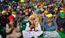 बारिश में भी किसानों का आंदोलन 39वें दिन जारी