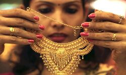 फिर तेजी से बढ़ा सोने का रेट, जानिए क्या हो गई कीमत फिर तेजी से बढ़ा सोने का रेट, जानिए क्या हो गई कीमत