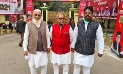 प्रमोद त्यागी से सपा मुखिया ने की जनपद के राजनीतिक हालातों पर चर्चा प्रमोद त्यागी से सपा मुखिया ने की जनपद के राजनीतिक हालातों पर चर्चा