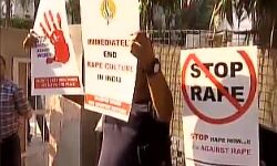 शर्मसार हुई मानवता - फिर दोहराई निर्भया जैसी एक और घटना शर्मसार हुई मानवता - फिर दोहराई निर्भया जैसी एक और घटना