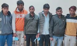 अश्लील वीडियो बनाकर ठगी करने वाले गिरोह के छह आरोपी गिरफ्तार अश्लील वीडियो बनाकर ठगी करने वाले गिरोह के छह आरोपी गिरफ्तार