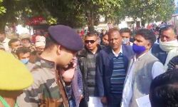 गांव वालों ने अपनी जान बचाने को ले ली तेंदुए की जान गांव वालों ने अपनी जान बचाने को ले ली तेंदुए की जान