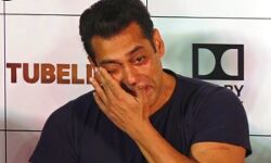 सलमान खान अचानक क्यों रोने लगे? सलमान खान अचानक क्यों रोने लगे?