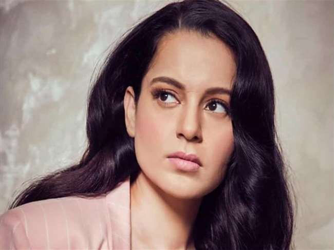 कंगना के कदम राजनीति की तरफ