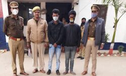 दो बदमाश गिरफ्तार,सात देशी बम बरामद दो बदमाश गिरफ्तार,सात देशी बम बरामद