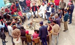 स्वामी विवेकानंद की जयंती पर सपाईयों ने युवाओं से किया संवाद स्वामी विवेकानंद की जयंती पर सपाईयों ने युवाओं से किया संवाद