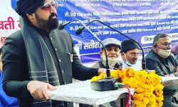 बसपा प्रमुख के जन्मदिन पर हुई गरीबों के लिए स्कूल खोलने की घोषणा बसपा प्रमुख के जन्मदिन पर हुई गरीबों के लिए स्कूल खोलने की घोषणा