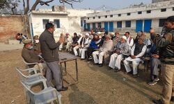 आपसी विवाद के चक्कर में शिक्षारत बच्चों का भविष्य बर्बाद ना करें- जयेन्द्र आपसी विवाद के चक्कर में शिक्षारत बच्चों का भविष्य बर्बाद ना करें- जयेन्द्र