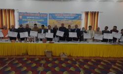 30 प्रतिष्ठित लोगों को मिला प्रजापति रत्न सम्मान 30 प्रतिष्ठित लोगों को मिला प्रजापति रत्न सम्मान