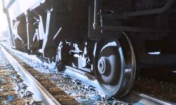 लखनऊ में बेपटरी हई रेलगाड़ी, मचा हड़कंप लखनऊ में बेपटरी हई रेलगाड़ी, मचा हड़कंप