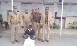 जहरीली शराब के मामले में वांछित इनामी गिरफ्तार जहरीली शराब के मामले में वांछित इनामी गिरफ्तार