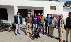 क्रिकेटर सुरेश रैना के रिश्तेदार की हत्या कर फरार हुआ डकैत गिरफ्तार क्रिकेटर सुरेश रैना के रिश्तेदार की हत्या कर फरार हुआ डकैत गिरफ्तार