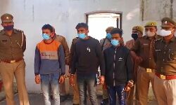 हत्या का खुलासा कर पुलिस ने पकड़े 3 आरोपी हत्या का खुलासा कर पुलिस ने पकड़े 3 आरोपी