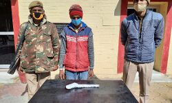 महिला को हथियार दिखाने का फोटो वायरल करने वाला आरोपी अरेस्ट महिला को हथियार दिखाने का फोटो वायरल करने वाला आरोपी अरेस्ट