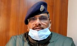 हापुड़ एसओजी ने नोएडा में अवैध शराब फैक्ट्री का किया पर्दाफाश हापुड़ एसओजी ने नोएडा में अवैध शराब फैक्ट्री का किया पर्दाफाश