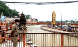 मां-बेटे की करतूत, भगवान का घर ही बेच दिया