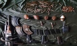 मिली कामयाबी- आतंकवादियों का बरामद हुआ हथियार एवं गोले बारूद का जखीरा मिली कामयाबी- आतंकवादियों का बरामद हुआ हथियार एवं गोले बारूद का जखीरा