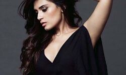 बॉलीवुड की इस अभिनेत्री ने किया बड़ा खुलासा, कहा- बाहरी होने की वजह से कर दिया जाता है रिप्लेस