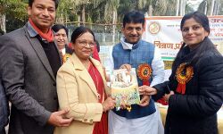 बच्चों ने केनवास पर तूलिका से उकेरा महापुरुषों का जीवन बच्चों ने केनवास पर तूलिका से उकेरा महापुरुषों का जीवन