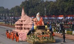 अयोध्या राम मंदिर झांकीः खड़े हुए आम-खास