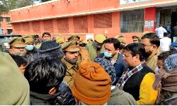 जेल प्रशासन की लापरवाही के कारण बीती रात हुई कैदी की मौत जेल प्रशासन की लापरवाही के कारण बीती रात हुई कैदी की मौत