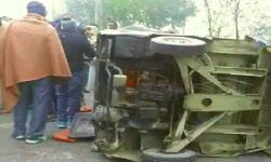 सड़क हादसे में चार की मौत, आठ घायल