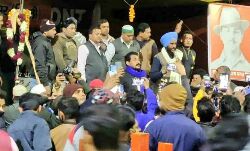 किसान आंदोलनः भीम आर्मी चीफ पहुंचे गाजीपुर बाॅर्डर किसान आंदोलनः भीम आर्मी चीफ पहुंचे गाजीपुर बाॅर्डर