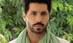 लालकिले पर झंडा फहराने वाला सिद्धू बना लखटकिया