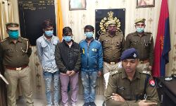 पुलिस ने किये तीन मोबाइल चोर गिरफ्तार