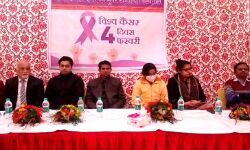 बचाव और सजगता से कैंसर से निदान संभव- डा.गौरव बचाव और सजगता से कैंसर से निदान संभव- डा.गौरव